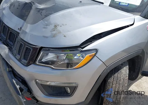 2021 Jeep Compass Trailhawk 4X4 from USA, damaged, VIN 3C4NJDDB9MT527131